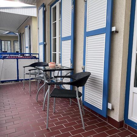 Angela Apartamento Rostock Exterior foto